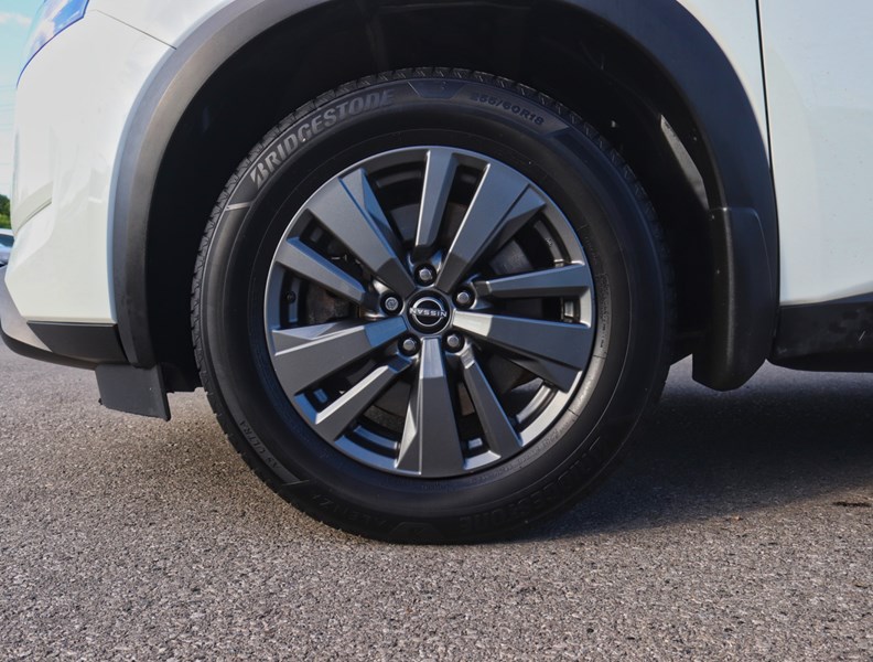 2024 Nissan Pathfinder S 4WD
