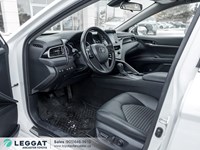 2024 Toyota Camry SE Auto