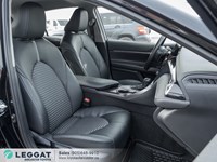 2024 Toyota Camry SE Auto