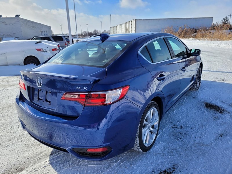 2017 Acura ILX 4dr Sdn Technology Pkg