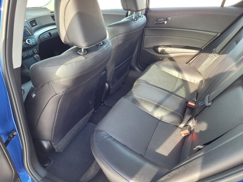 2017 Acura ILX 4dr Sdn Technology Pkg