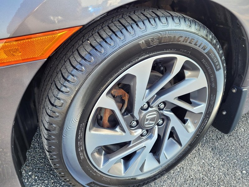 2017 Honda Civic Sedan 4dr CVT EX