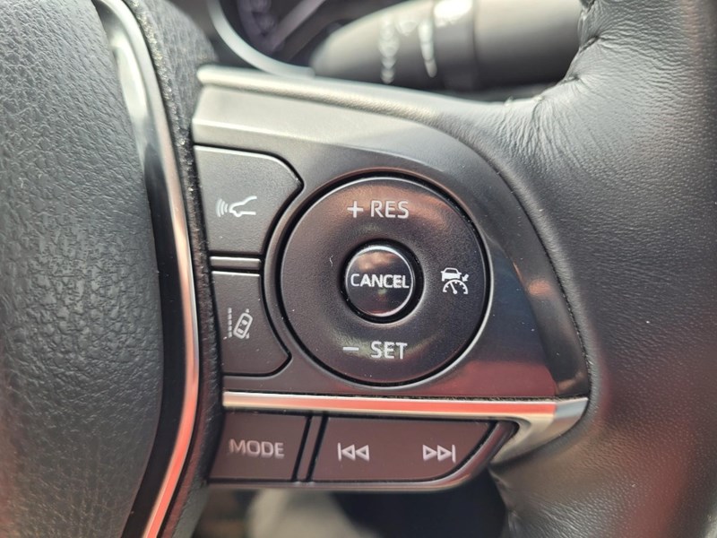 2020 Toyota Camry Hybrid Hybrid XLE Auto