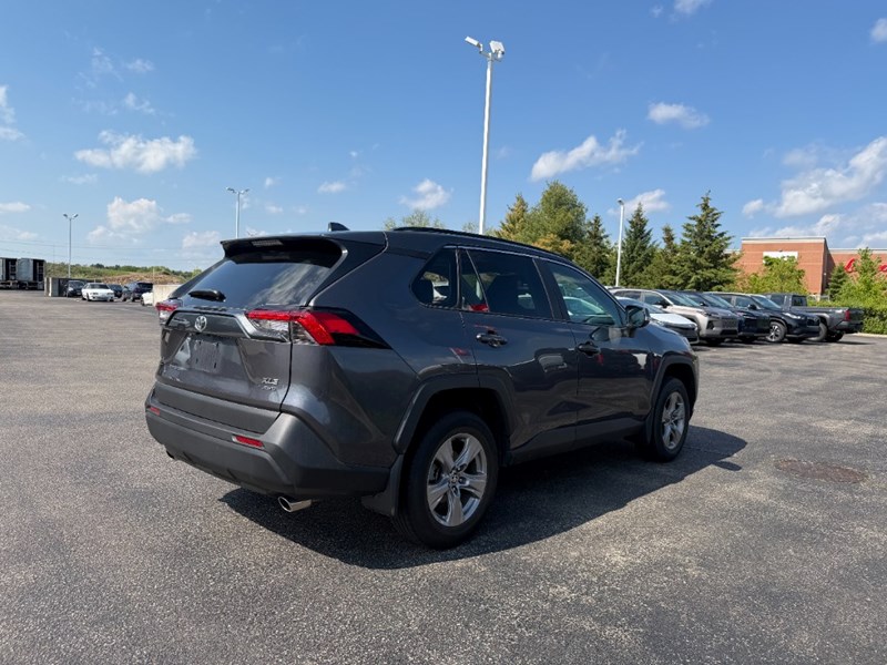 2023 Toyota RAV4 XLE AWD