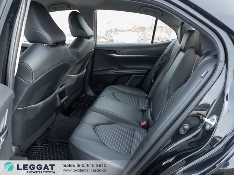 2024 Toyota Camry SE Auto