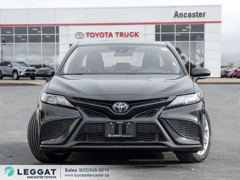 2024 Toyota Camry SE Auto