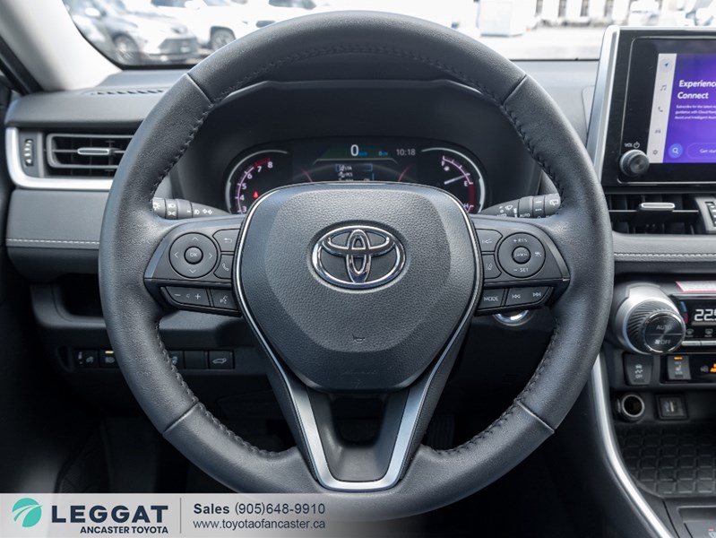 2024 Toyota RAV4 XLE AWD