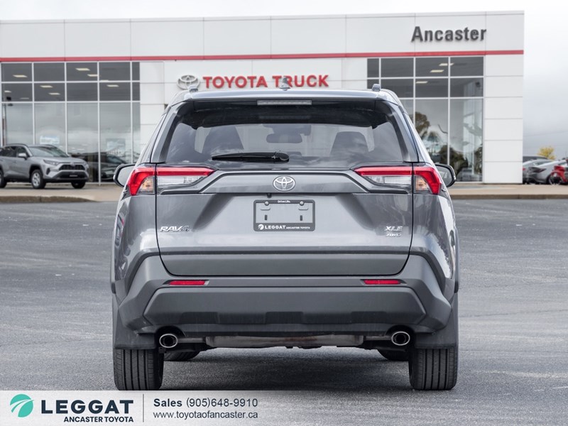 2024 Toyota RAV4 XLE AWD