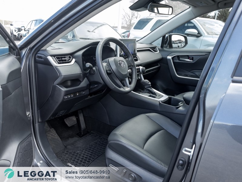 2024 Toyota RAV4 XLE AWD