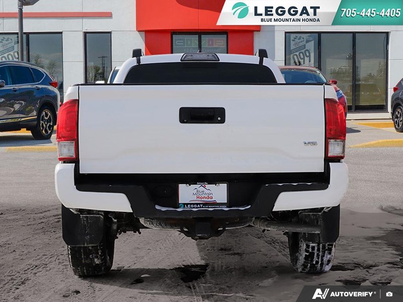 2017 Toyota Tacoma 4WD Double Cab V6 TRD Sport|Accident Free|Safetied