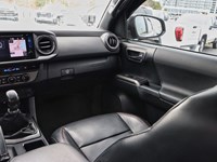 2017 Toyota Tacoma 4WD Double Cab V6 Man TRD Sport