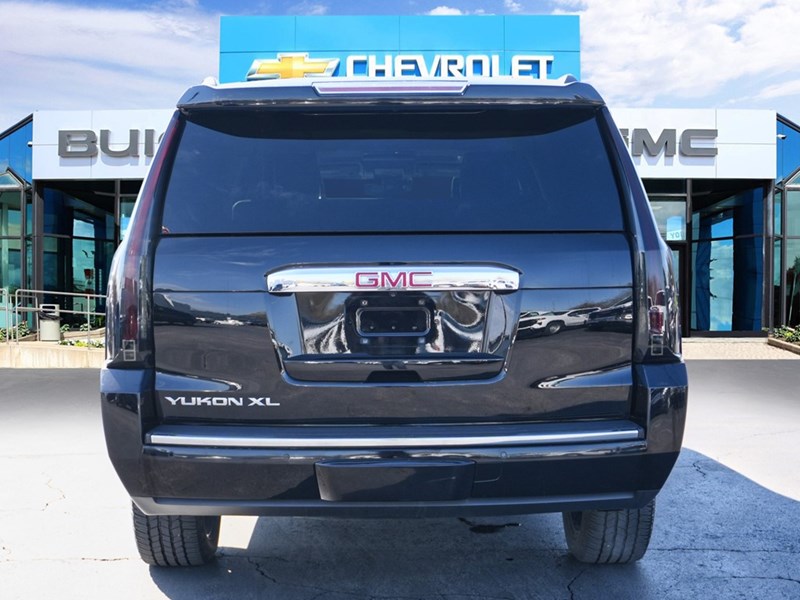 2017 GMC Yukon XL 4WD 4dr Denali