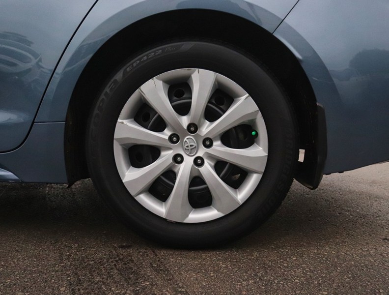 2020 Toyota Corolla LE | 68000KM | NEWBRAKES | GREATONGAS | BACKUPCAM