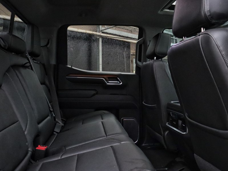 2022 GMC Sierra 1500 DENALI | 6.2L V8 | ROOF | ONLY71000KM | NEWBRAKES