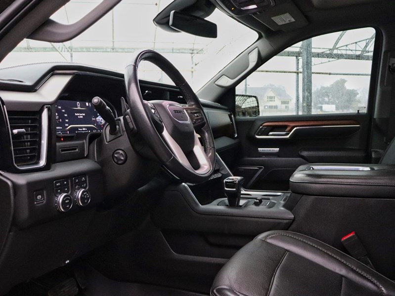 2022 GMC Sierra 1500 DENALI | 6.2L V8 | ROOF | ONLY71000KM | NEWBRAKES