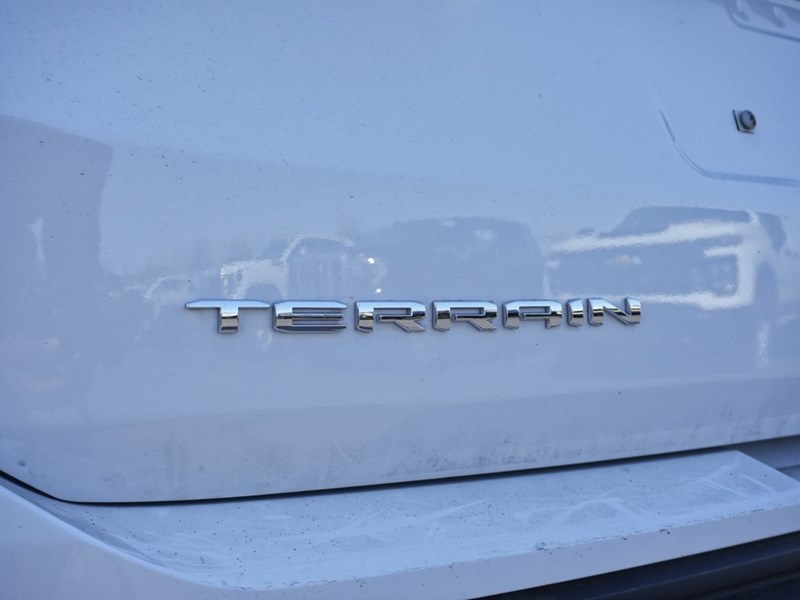 2022 GMC Terrain FWD 4dr SLE