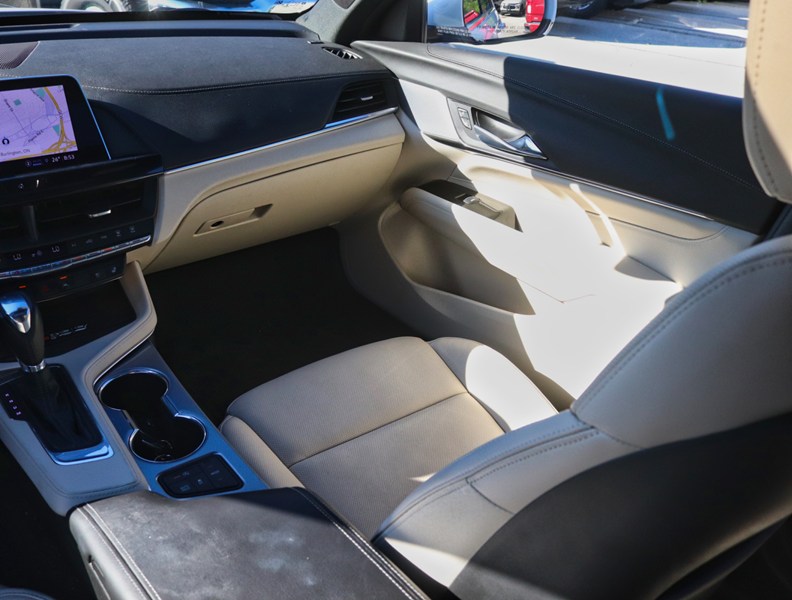 2023 Cadillac CT4 4dr Sdn Premium Luxury