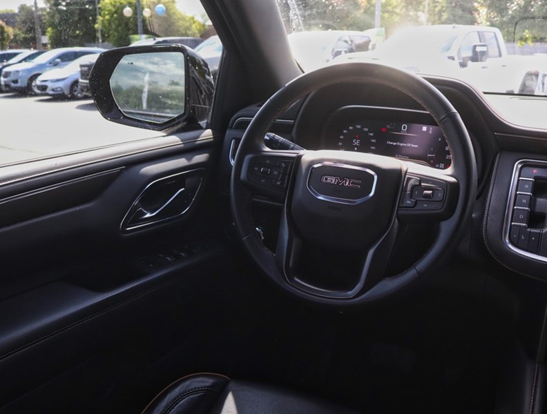 2023 GMC Yukon 4WD 4dr AT4