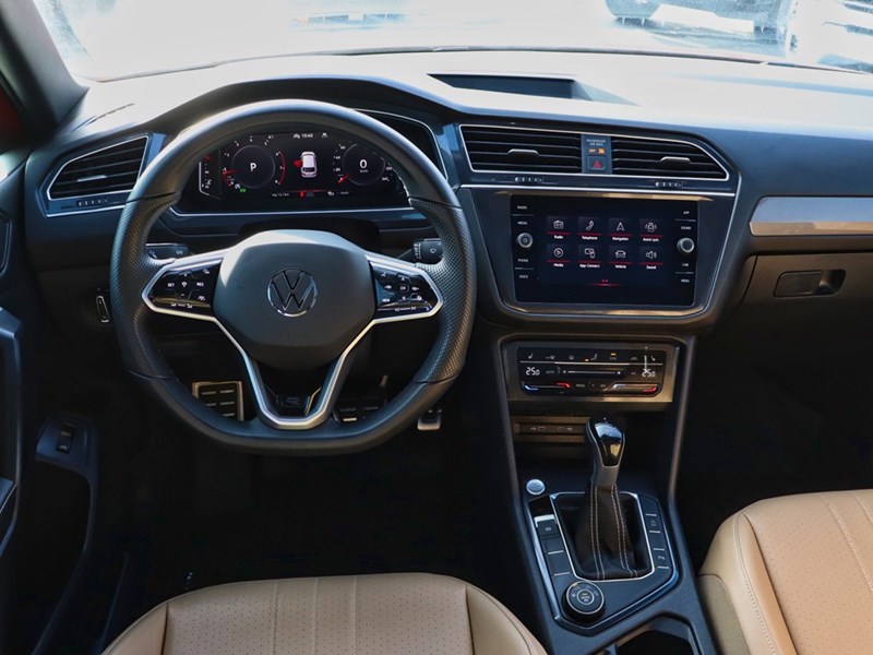 2024 Volkswagen Tiguan COMFORTLINE RLINE | BLACKEDITION | 4MOTION | MINT!