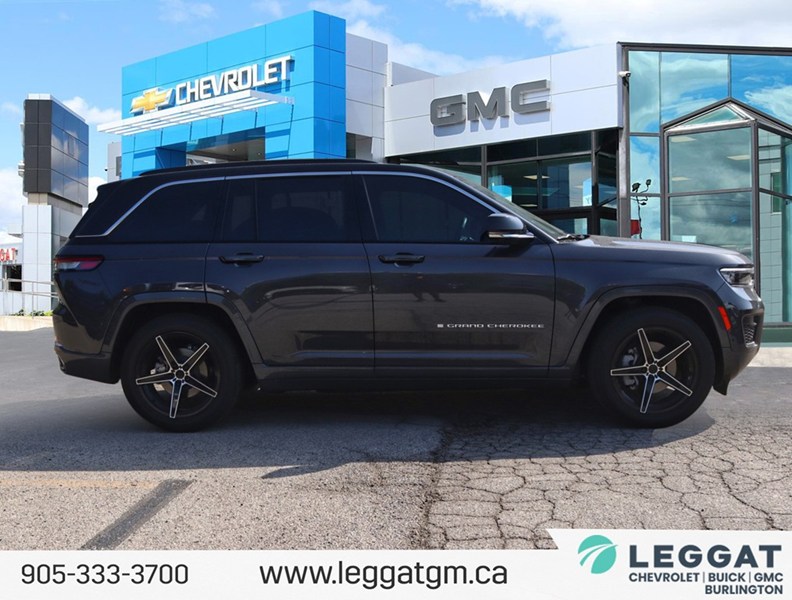 2025 Jeep Grand Cherokee Overland 4x4