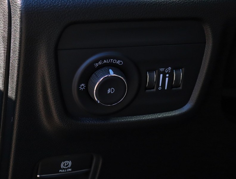 2025 Jeep Grand Cherokee Overland 4x4
