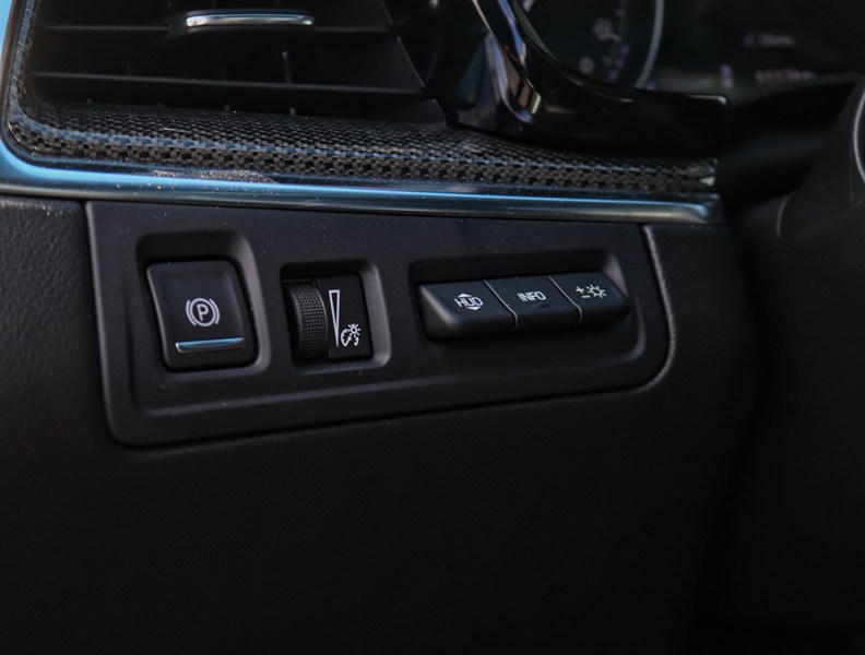 2026 Cadillac XT5 AWD 4dr Sport