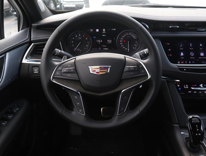 2026 Cadillac XT5 AWD 4dr Sport