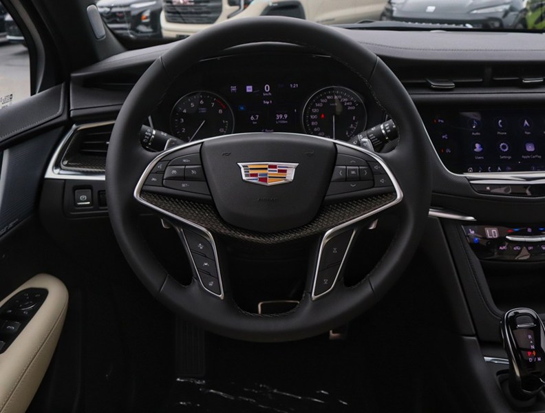2026 Cadillac XT5 AWD 4dr Sport