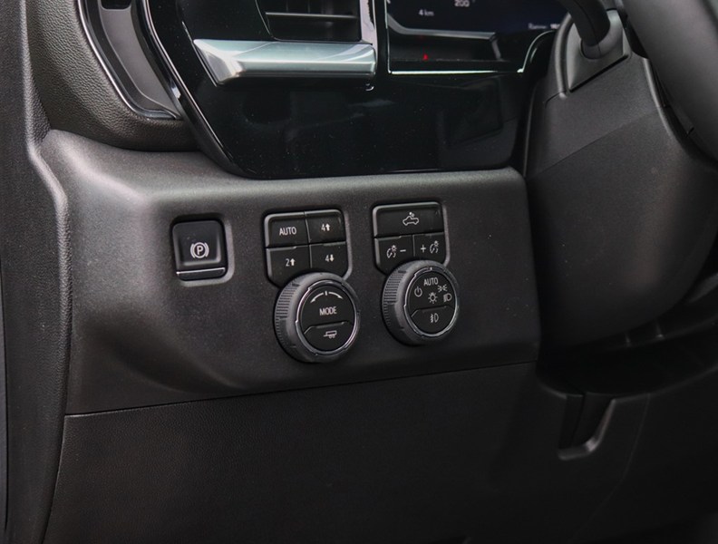 2026 Chevrolet Silverado 1500 4WD Crew Cab 147