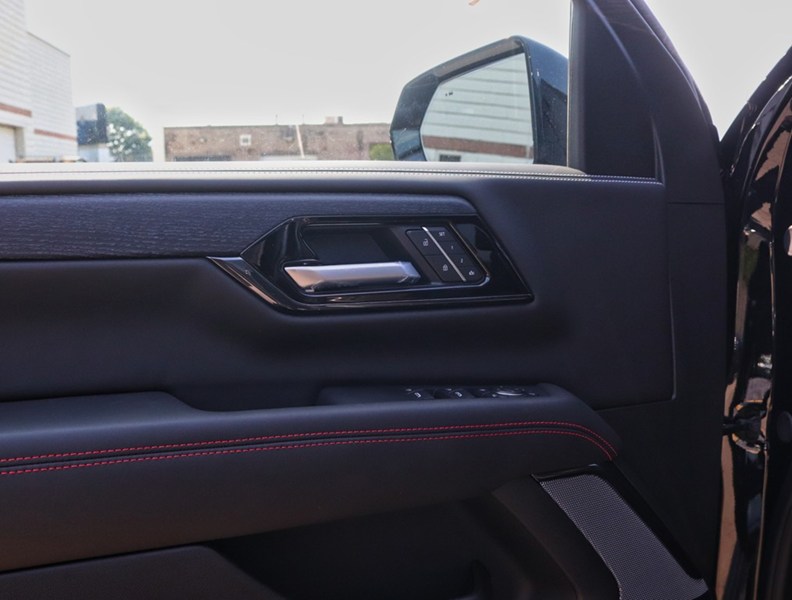 2026 GMC Yukon XL 4WD 4dr AT4 Ultimate