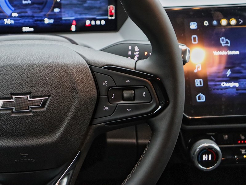 2027 CHEVROLET BOLT FWD 4dr RS