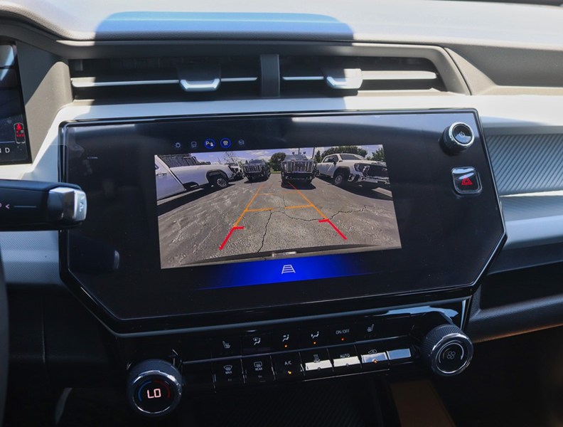 2027 Chevrolet Bolt FWD 4dr LT