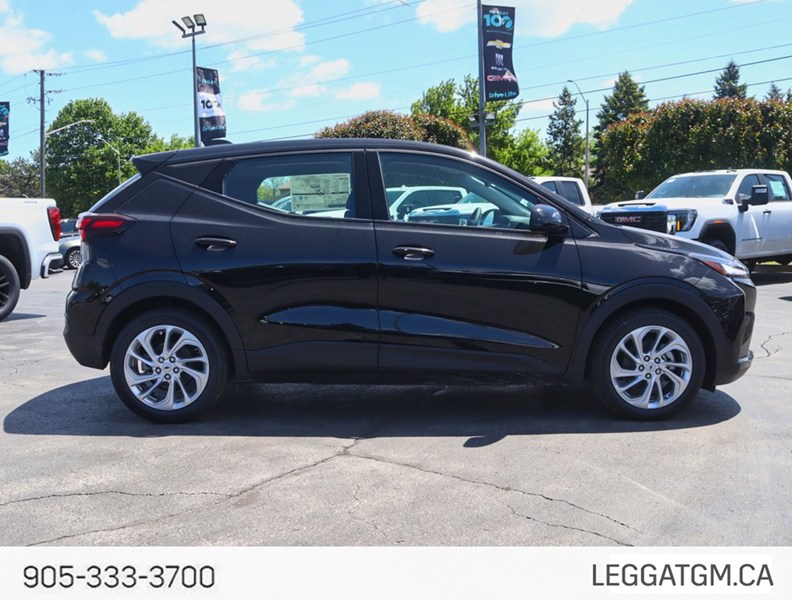 2027 Chevrolet Bolt FWD 4dr LT