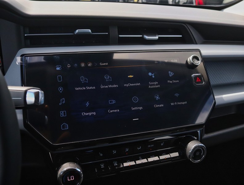 2027 Chevrolet Bolt FWD 4dr LT