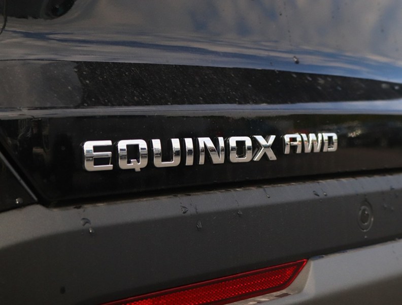 2027 Chevrolet Equinox AWD 4dr LT w/2LT