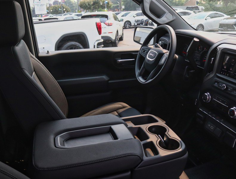 2026 GMC Sierra 2500HD 4WD Reg Cab 142