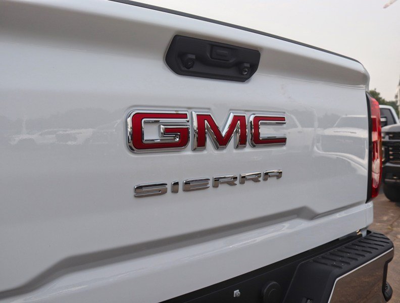 2026 GMC Sierra 2500HD 4WD Reg Cab 142