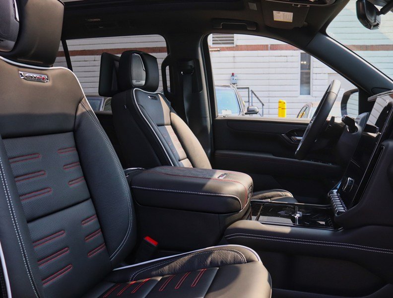 2026 GMC Yukon XL 4WD 4dr AT4 Ultimate
