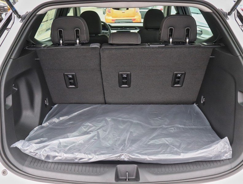 2027 Chevrolet Bolt FWD 4dr LT