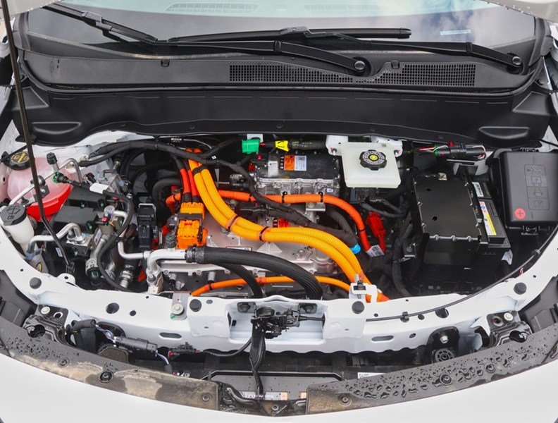 2027 Chevrolet Bolt FWD 4dr LT