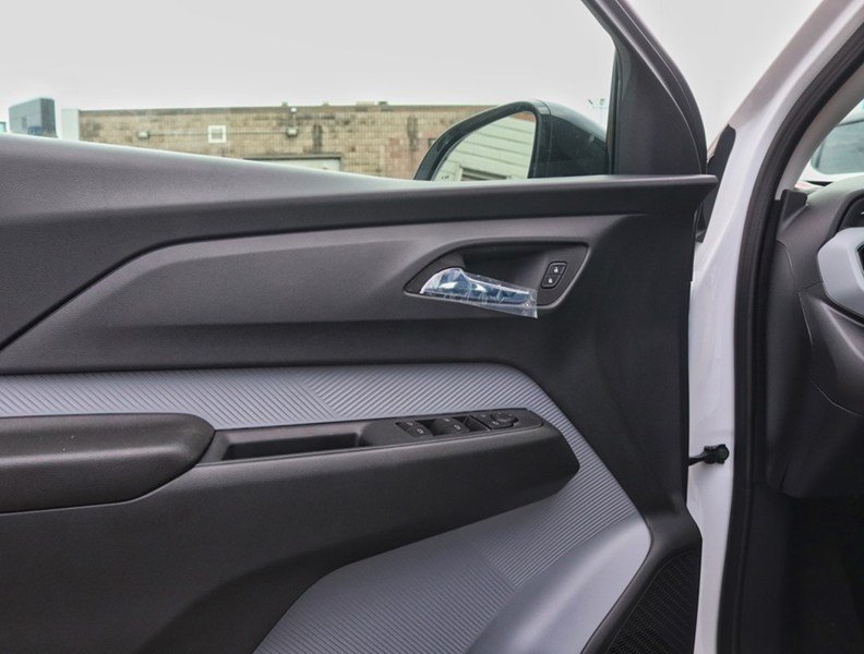 2027 Chevrolet Bolt FWD 4dr LT