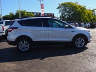 2017 Ford Escape SE | 1.5L | NAV | BLIS | HTD SEATS | ALLOYS