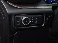 2022 Ford Explorer Platinum | 4WD | 3.0L | TECH PKG | ROOF | NAV |21s