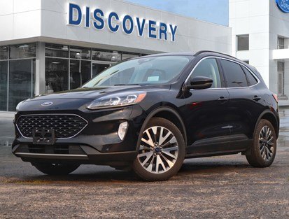 2020 Ford Escape Titanium Hybrid | AWD | ROOF | NAV | LEATHER