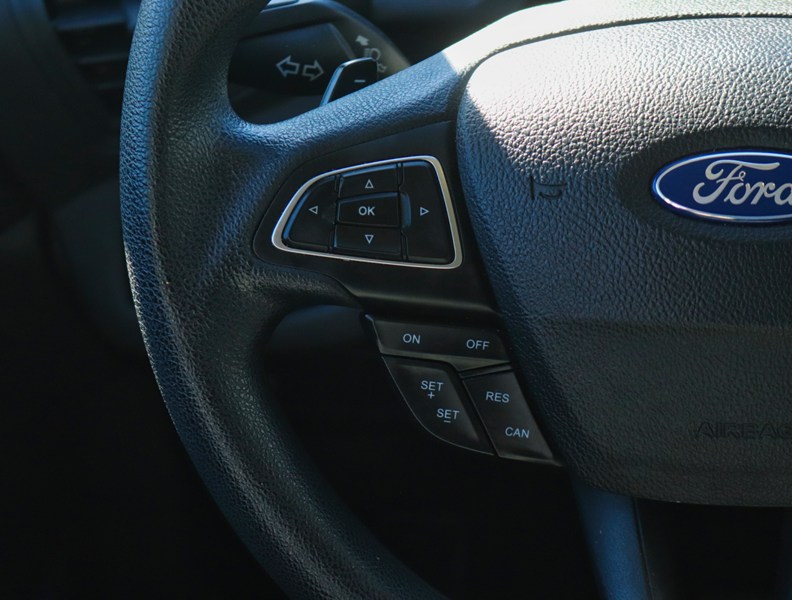 2017 Ford Escape SE | 1.5L | NAV | BLIS | HTD SEATS | ALLOYS