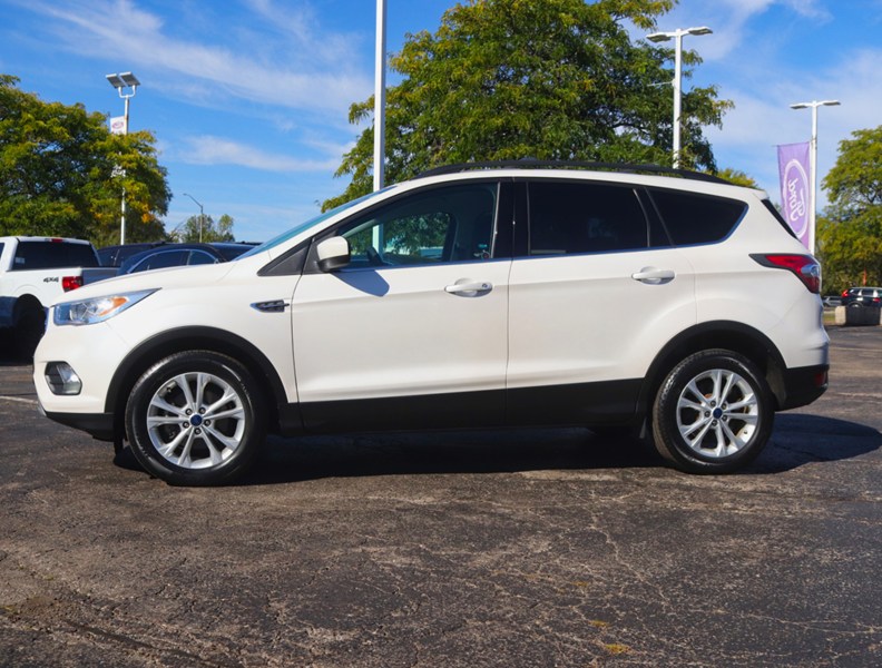 2017 Ford Escape SE | 1.5L | NAV | BLIS | HTD SEATS | ALLOYS