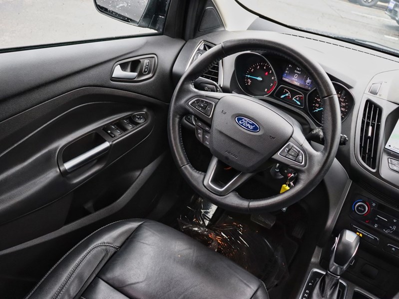 2018 Ford Escape SEL | 1.5L | ROOF | NAV | TOW | PWR LFT GATE