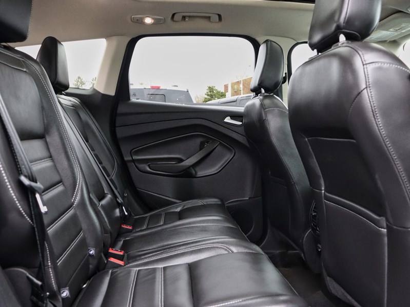 2018 Ford Escape SEL | 1.5L | ROOF | NAV | TOW | PWR LFT GATE