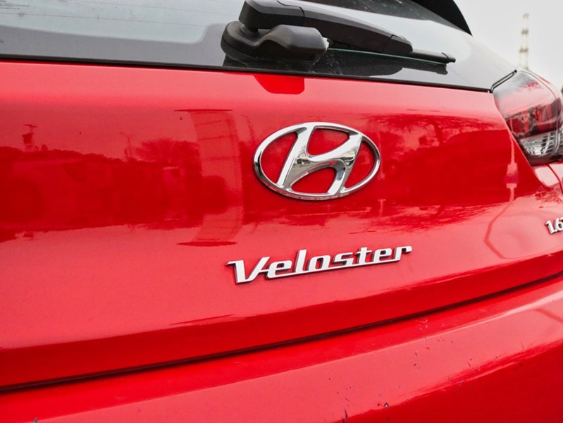 2020 Hyundai Veloster Turbo | Manual | PANO ROOF | LEATHER | HTD STR WHL