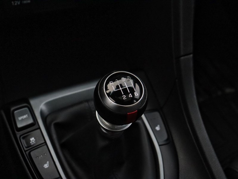 2020 Hyundai Veloster Turbo | Manual | PANO ROOF | LEATHER | HTD STR WHL